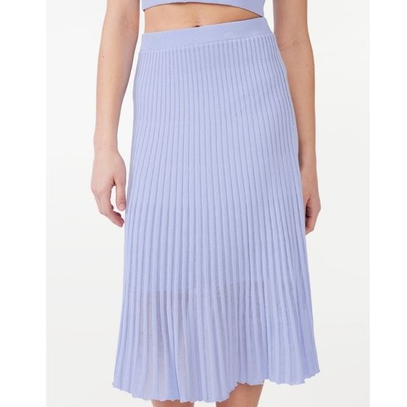 Scoop Women's Stripe Knit Midi Skirt - Picture 3 of 5